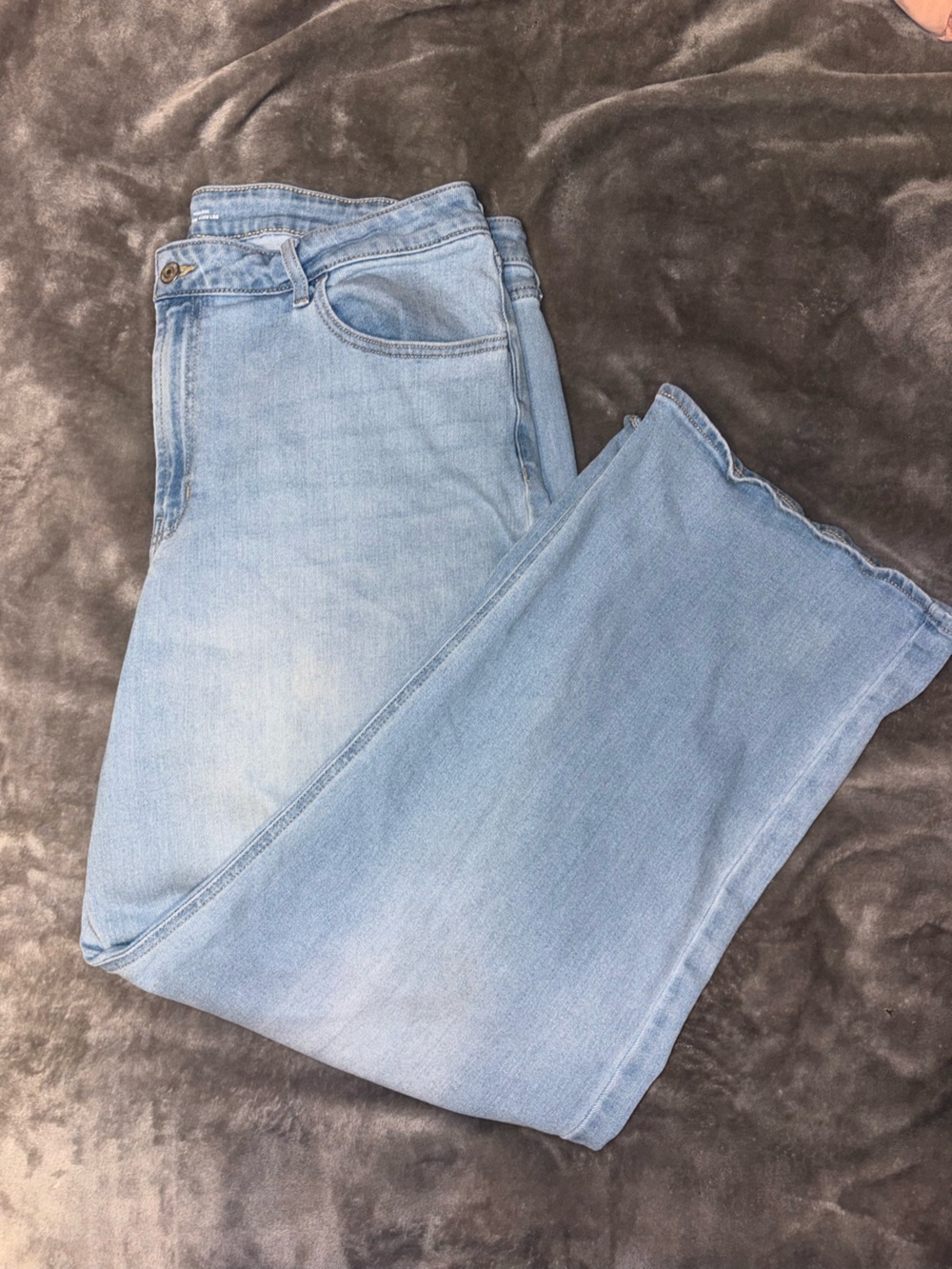 Old Navy Light Blue Denim Wide-Leg Jeans